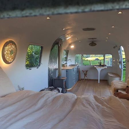 Airstream, Vintage American Caravan & Hottub Ashburton Eksteriør bilde