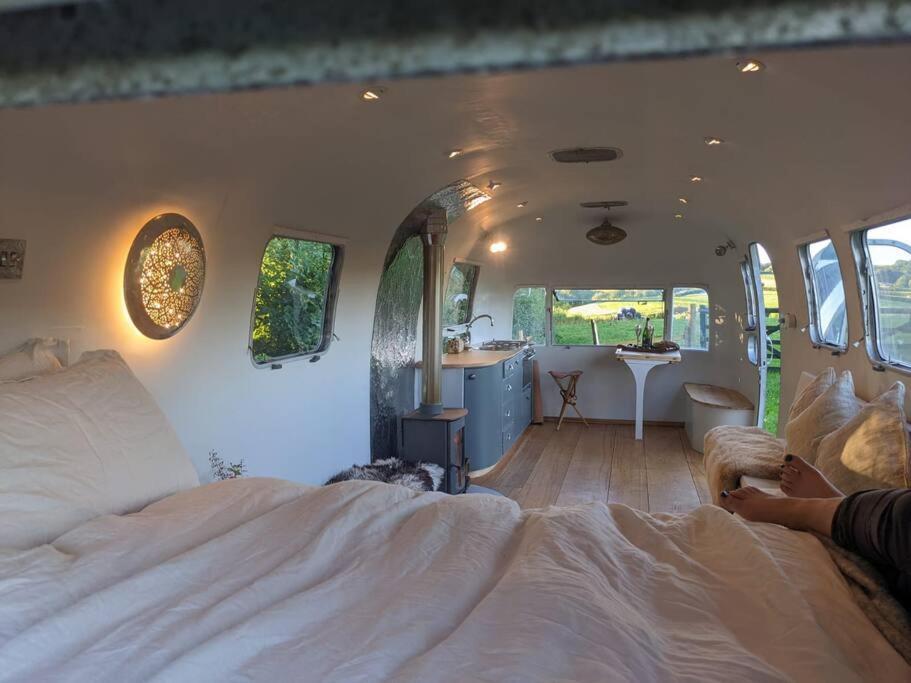 Airstream, Vintage American Caravan & Hottub Ashburton Eksteriør bilde